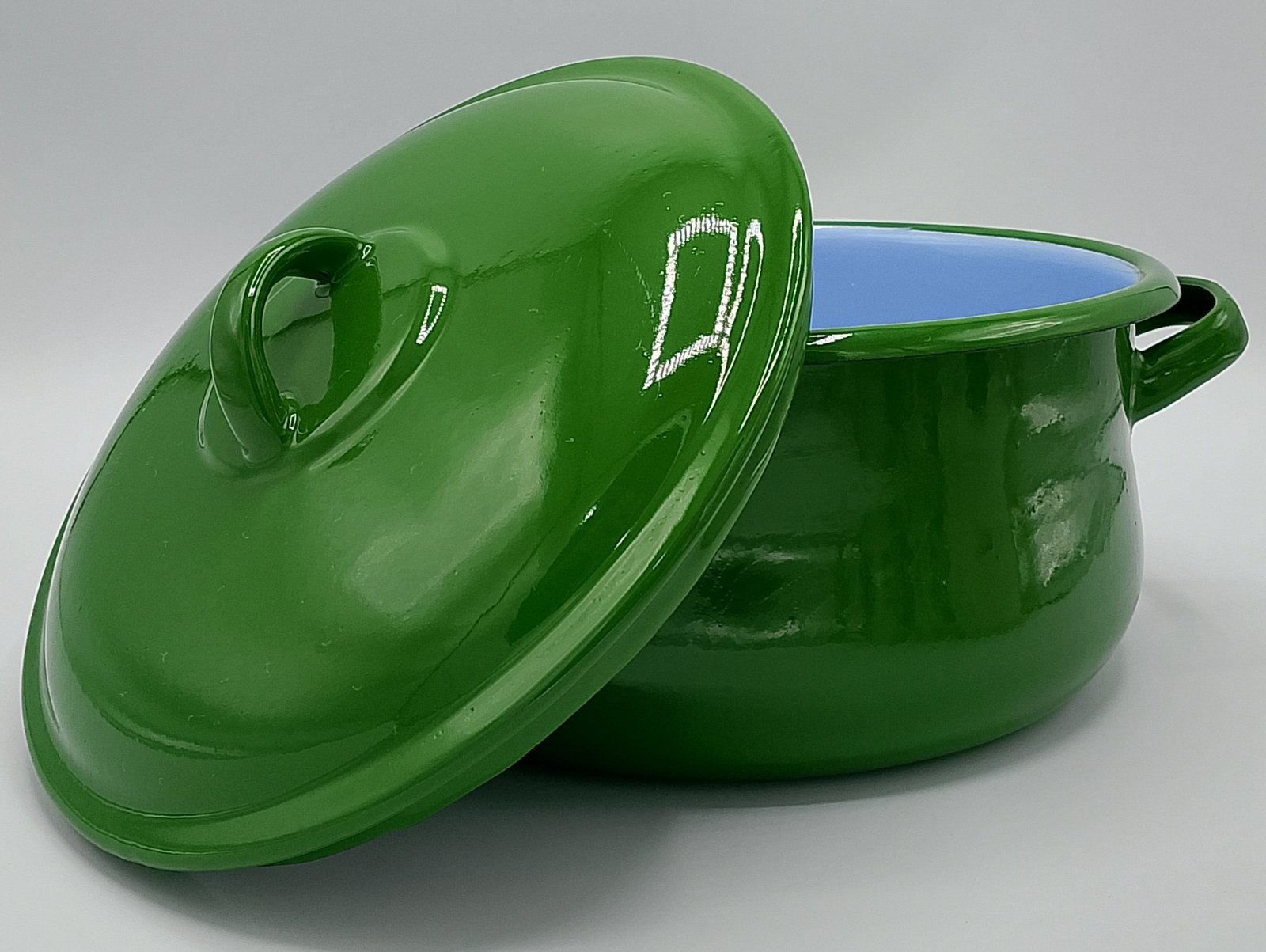 🍲 قدر Emaillé الملون – أناقة الأصالة وجودة التحمل💚💙 – Image 2